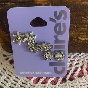 Claire's Dazzling Silver Snowflake Studs 3 pair 220